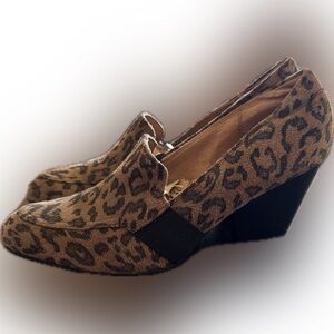 Sofft Wedge Loafers Slip On 3" Heels Women's 9M Leather Leopard Glitter Stretch